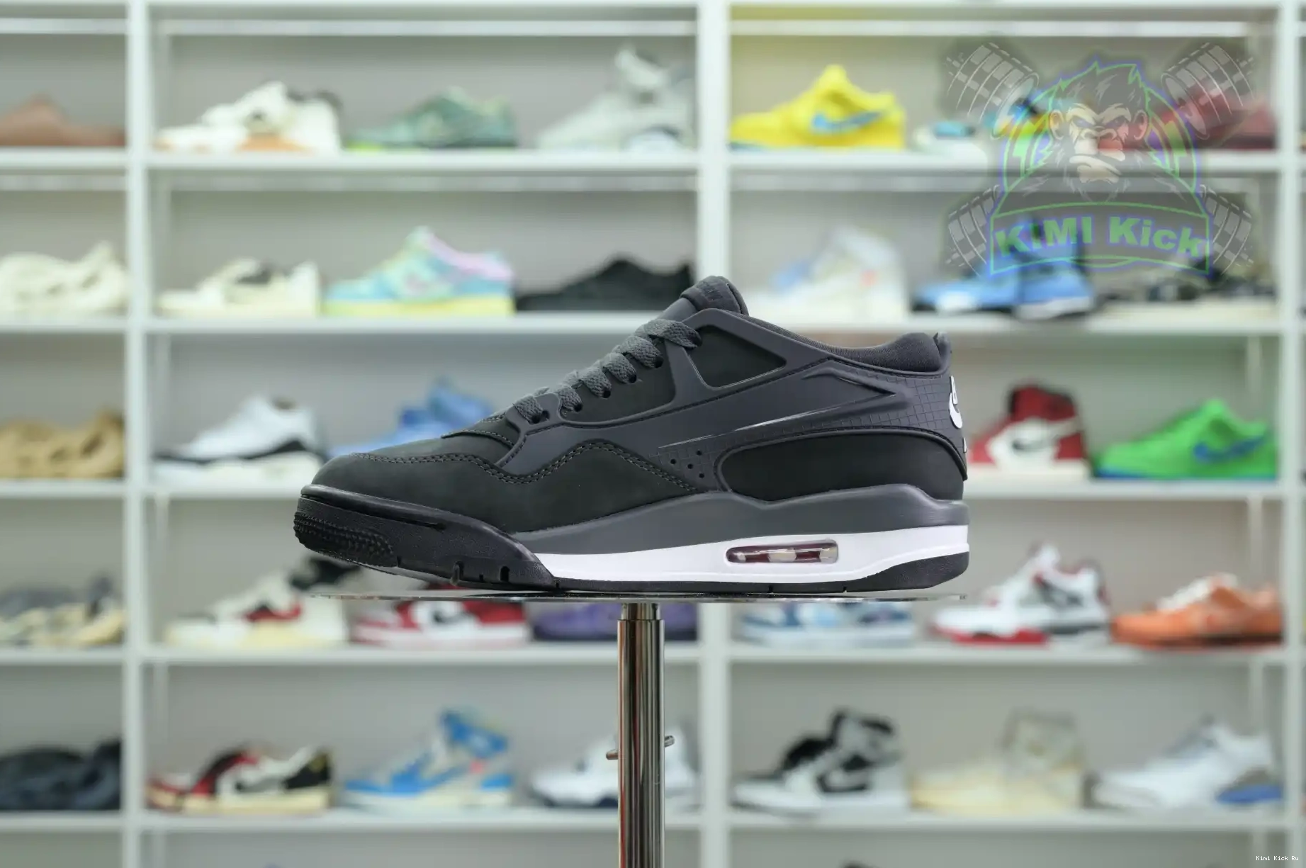 RM Nigel Jordan Air 4 Kimikick “Anthracite” Sylvester x Jordan SP 0429